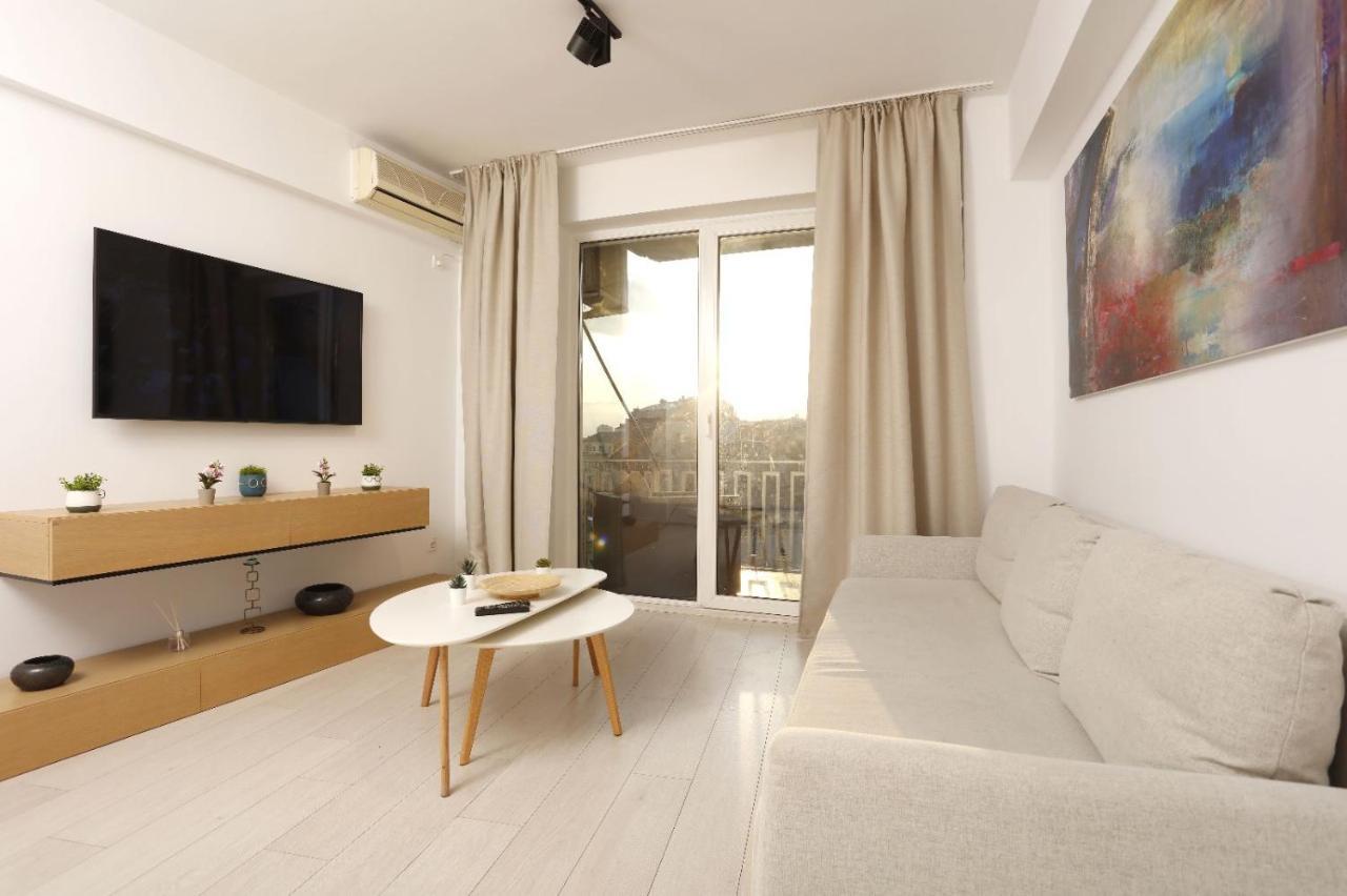 2 Bedroom Apartment With Amazing View In City Center Bukurešť Exteriér fotografie